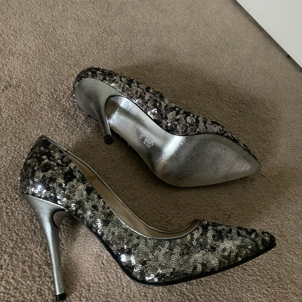 Shoes - Picture 3 of 3